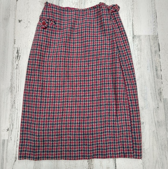 Vintage Dresses & Skirts - Vintage 60s Plaid Union Label Pencil Skirt Mad Men